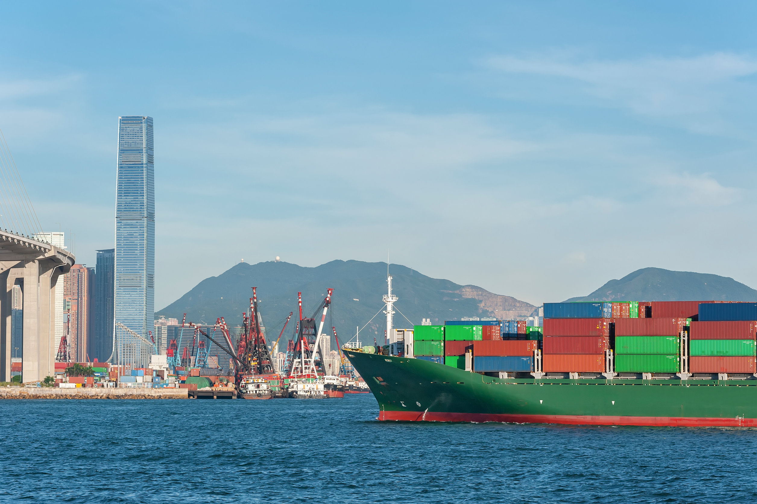 Global Shipping Giant Achieves Unified View and Control of DCs